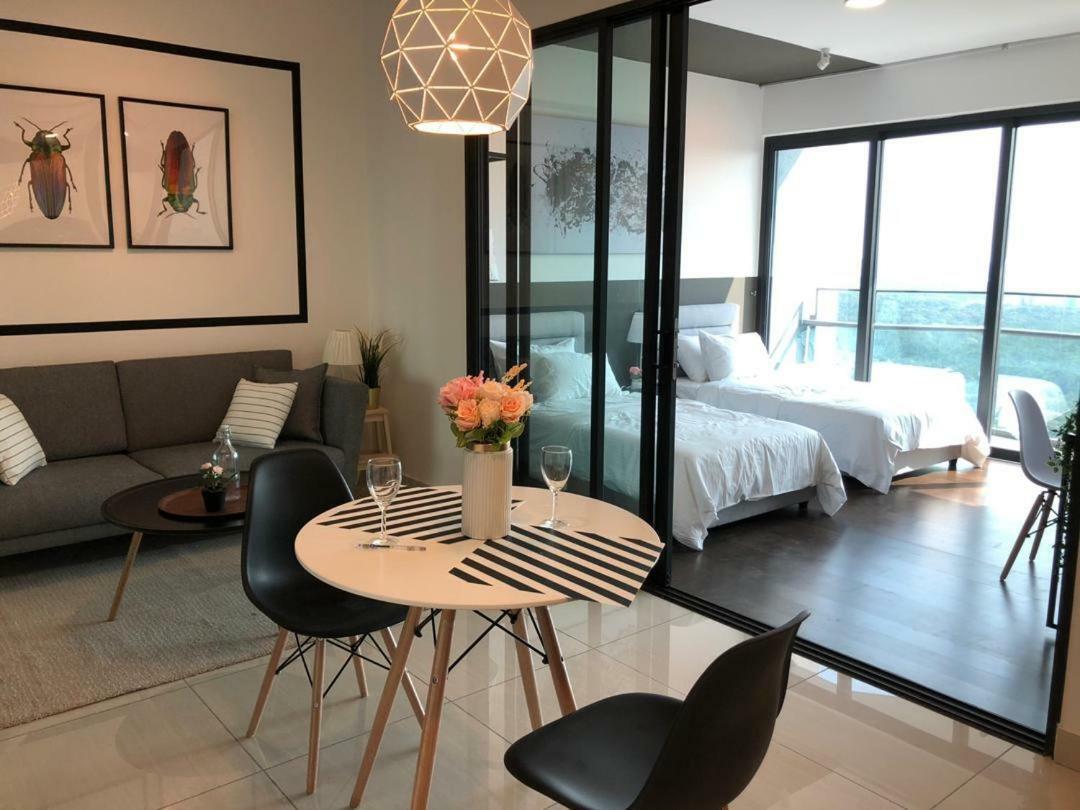 Almas Suites By Iconic Bliss Nusajaya  Kültér fotó